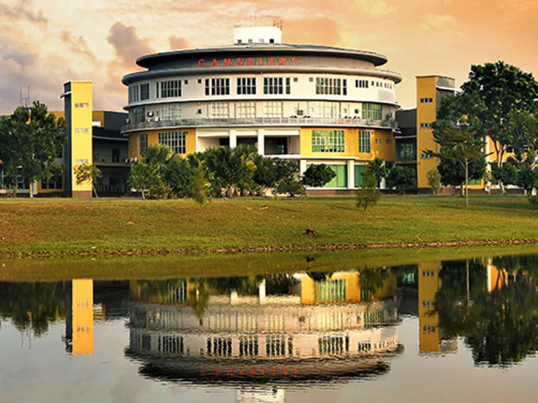 Universiti Selangor (UNISEL) campus